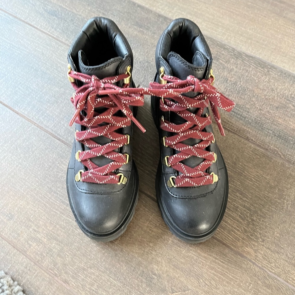 Sorel New Lennox Waterproof Boots Black Red 5.5